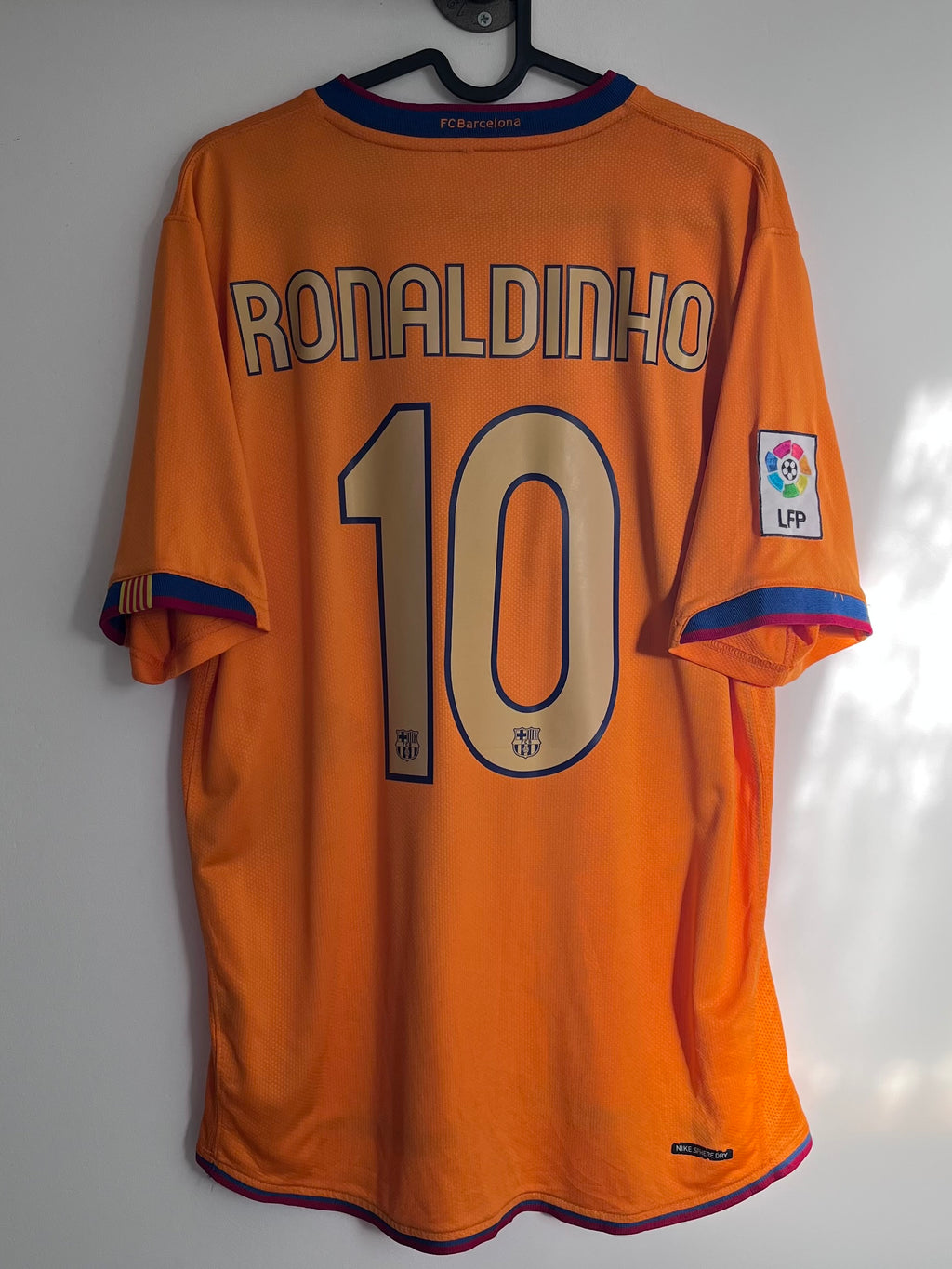 Ronaldinho - FC Barcelona 2006/07 away (M)