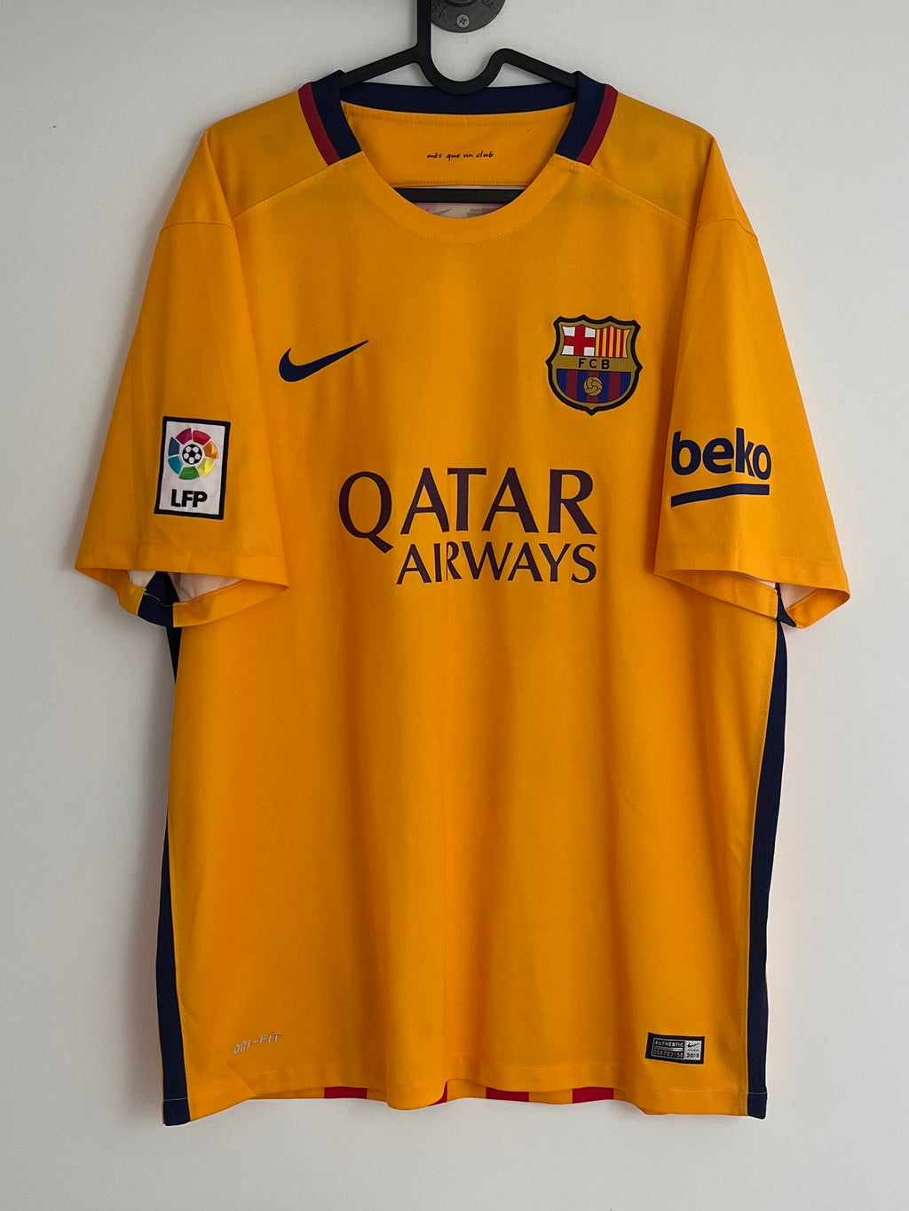 Lionel Messi - FC Barcelona 2015/16 away (XL)