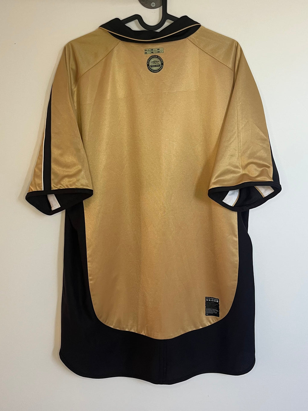 Roy Keane - Manchester United 2001/02 away (L)