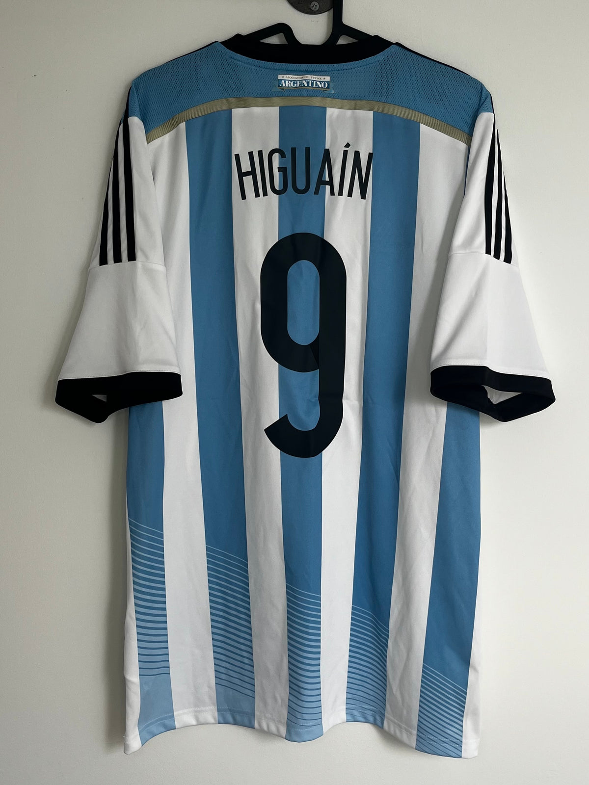 Gonzalo Higuaín - Argentina 2014 hjemme (L)