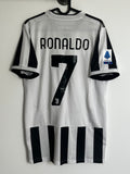 Cristiano Ronaldo - Juventus 2021/22 hjemme (M)