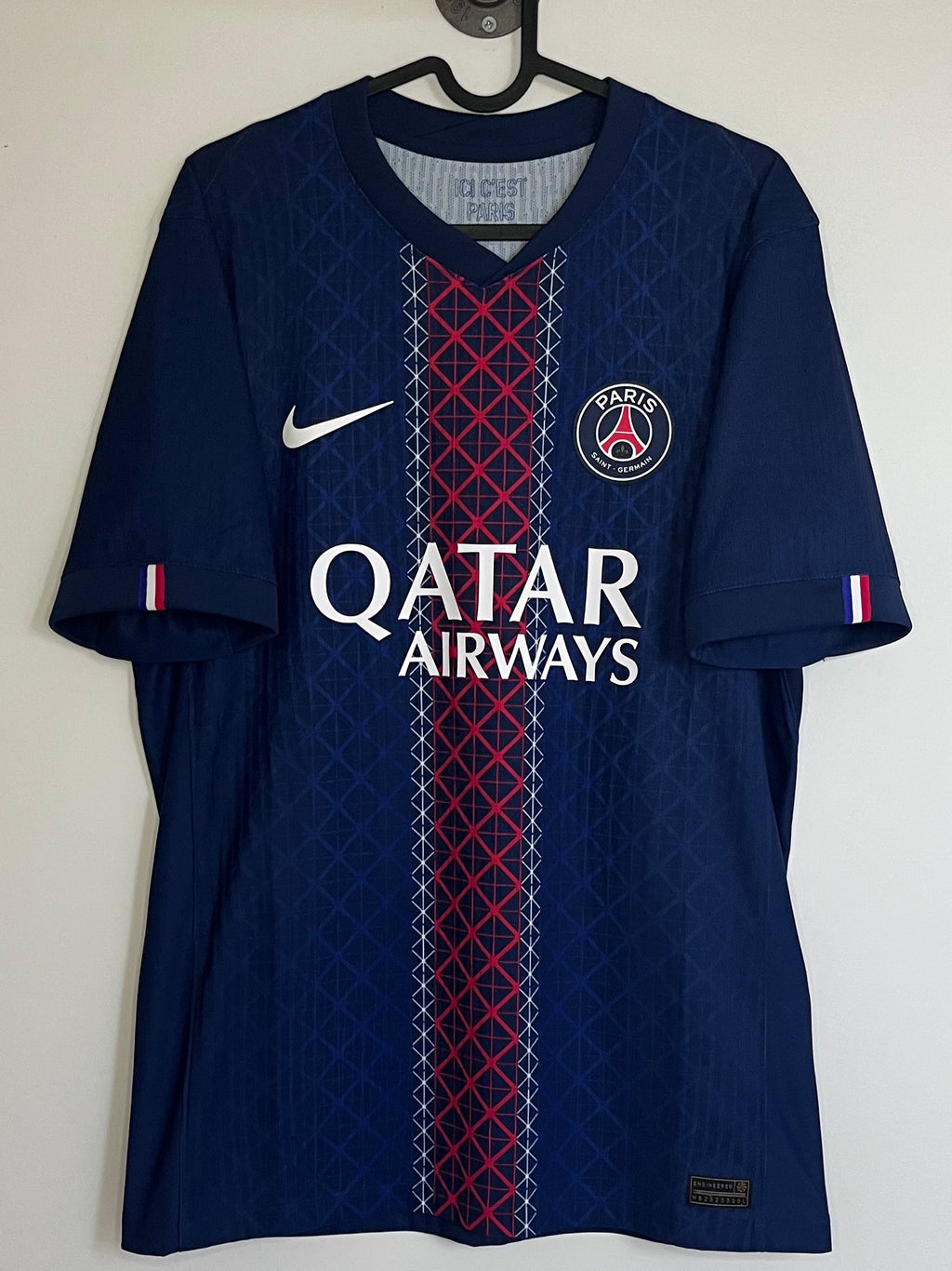 Kvaratskhelia - PSG 2025/26 authentic hjemme (M)