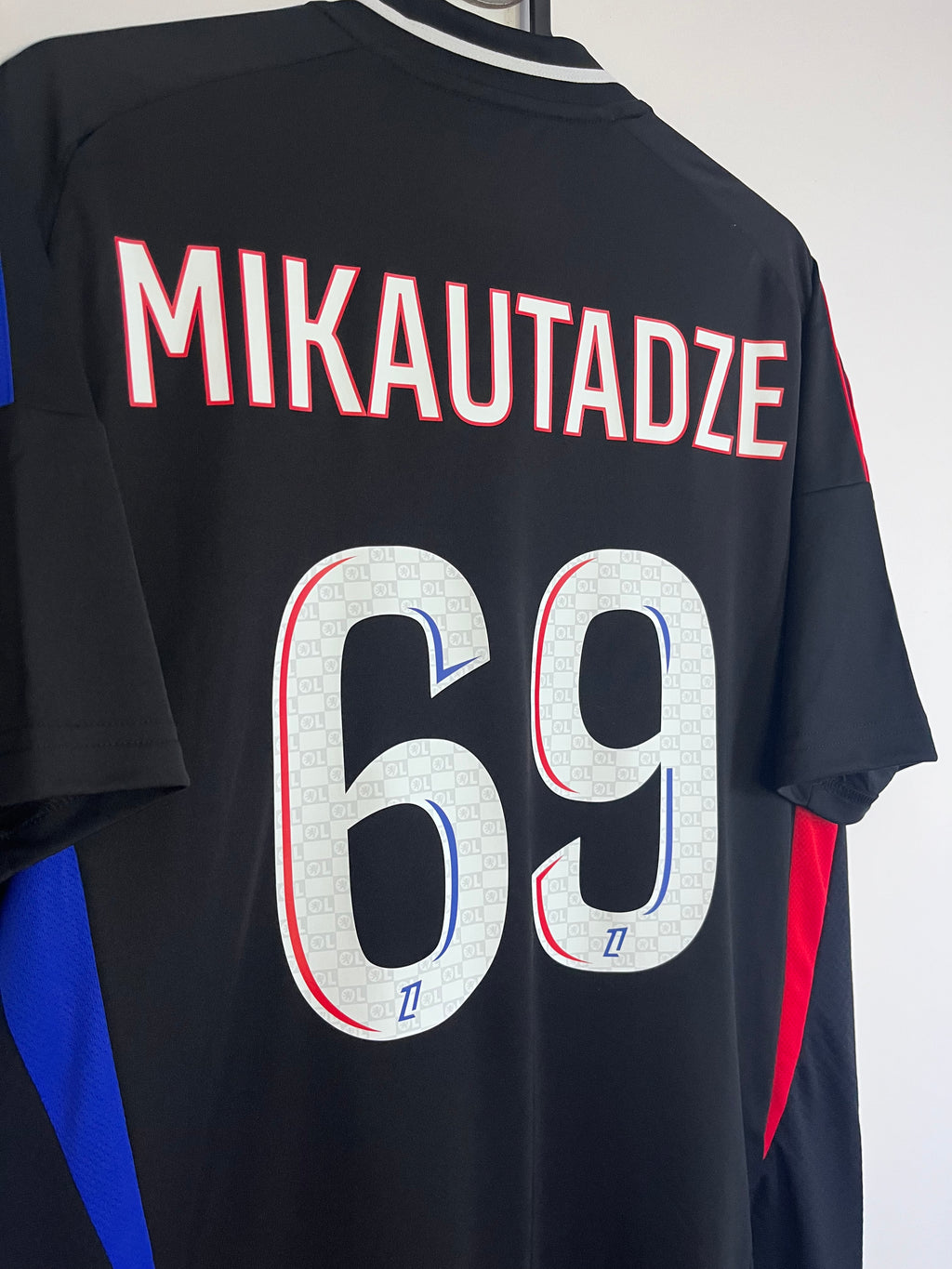 Mikautadze - Lyon 2024/25 ude (M)