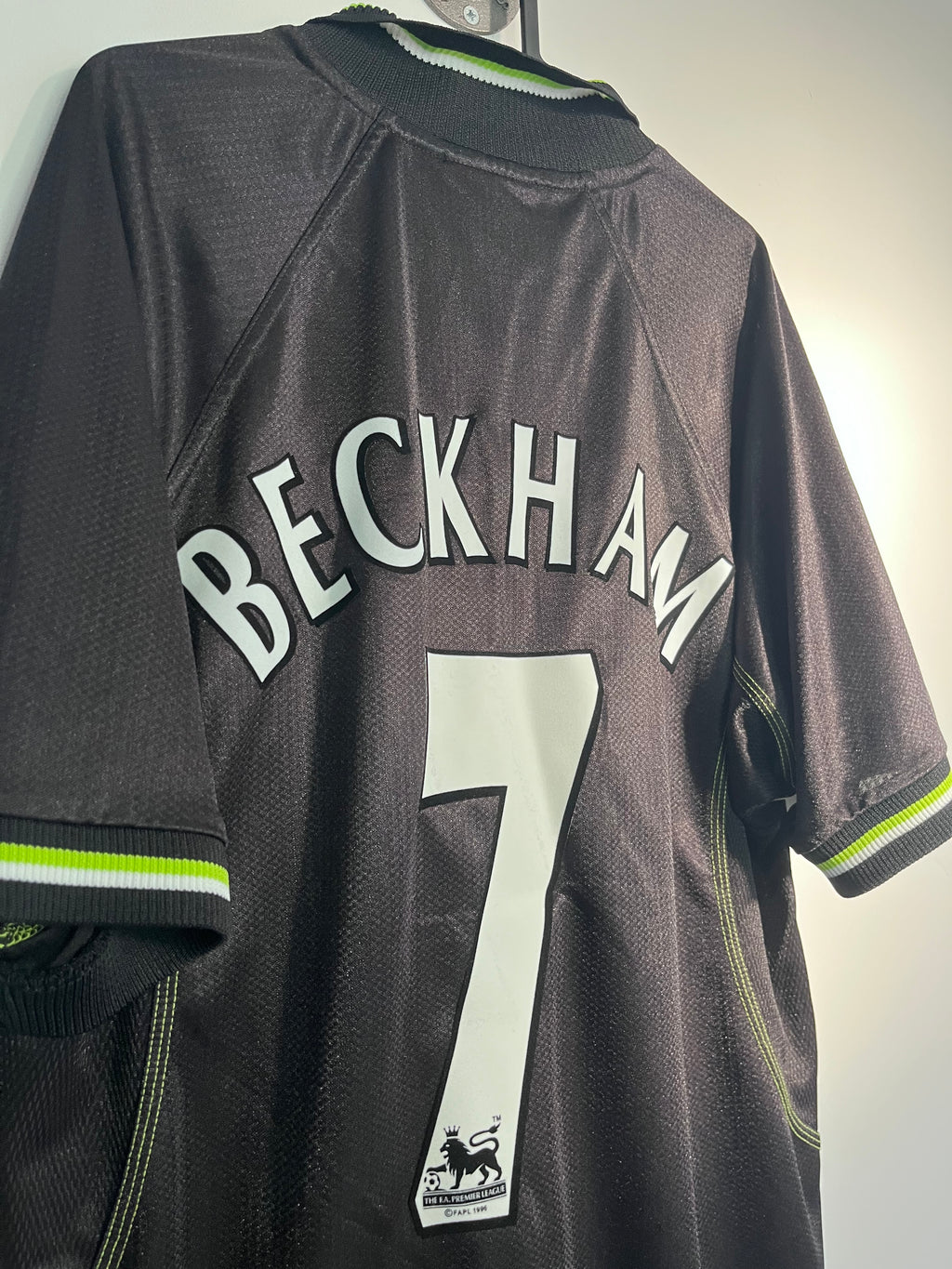 David Beckham - Manchester United 1998/99 3. trøje (L)